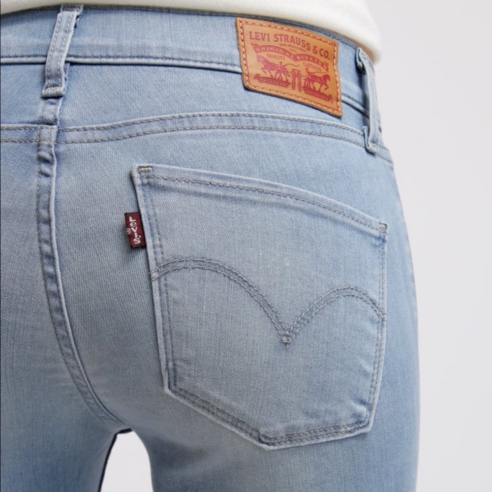Levi jeans